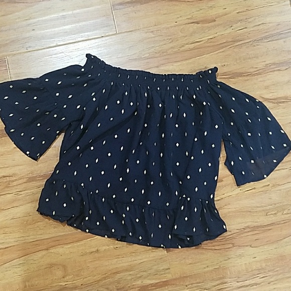 Bardot off the shoulder ruffle top - Picture 2 of 5